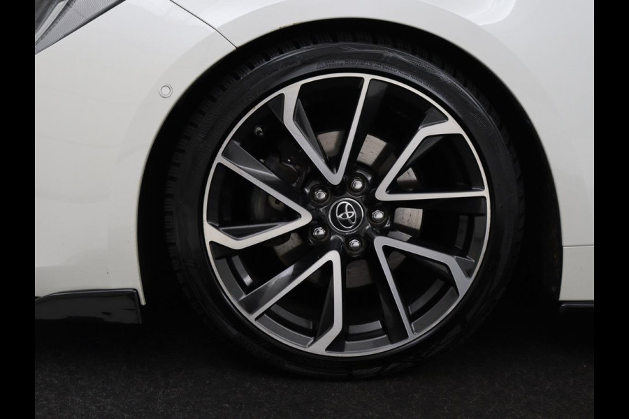 Toyota Corolla 2.0 Hybrid Business Sport Intro | HeadUp | Carplay Adaptive cruise | Achteruitrij camera | Navigatie | Bluetooth | JBL Sound | Climate control |