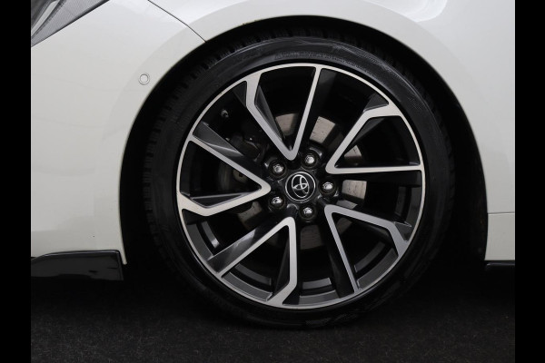 Toyota Corolla 2.0 Hybrid Business Sport Intro | HeadUp | Carplay Adaptive cruise | Achteruitrij camera | Navigatie | Bluetooth | JBL Sound | Climate control |