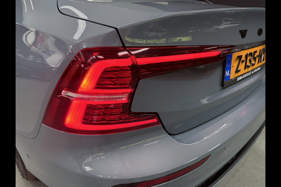 Volvo S60 2.0 T6 AWD R-DESIGN BLACK-LINE PANO/B&W/LEDER/H-UP/360CAM/DAB/CARPLAY/LED/ECC/PDC///