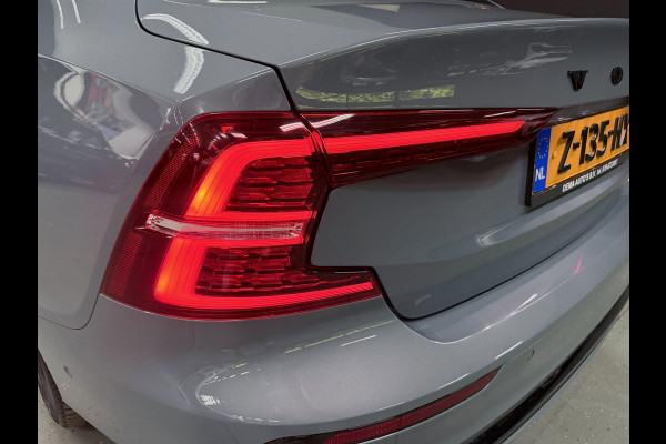 Volvo S60 2.0 T6 AWD R-DESIGN BLACK-LINE PANO/B&W/LEDER/H-UP/360CAM/DAB/CARPLAY/LED/ECC/PDC///