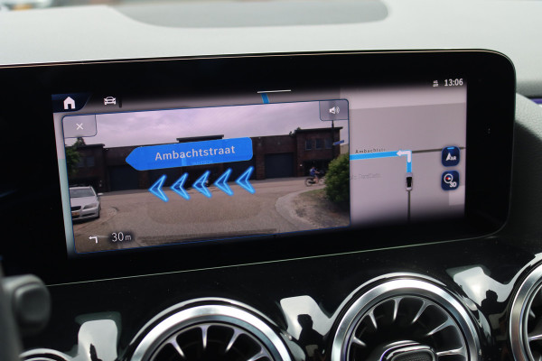 Mercedes-Benz B-Klasse 250 e AMG Line Premium+ | Distronic+ | Memory | Trekhaak | Multibeam LED | Stoelverwarming | Augmented Reality | Keyless Go | Advanced Sound System | HUD |