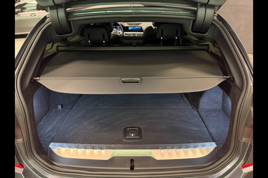 BMW 3 Serie Touring 330e M-SPORT SOH 98%/PANO/H-KARDON/V-COCKPIT/NAVI/CAM/DAB/CARPLAY///