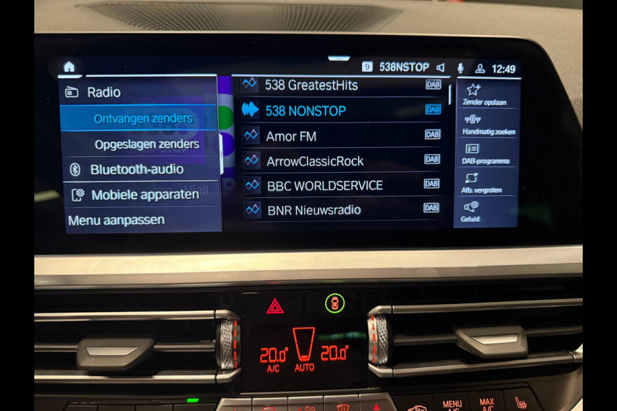 BMW 3 Serie Touring 330e M-SPORT SOH 98%/PANO/H-KARDON/V-COCKPIT/NAVI/CAM/DAB/CARPLAY///