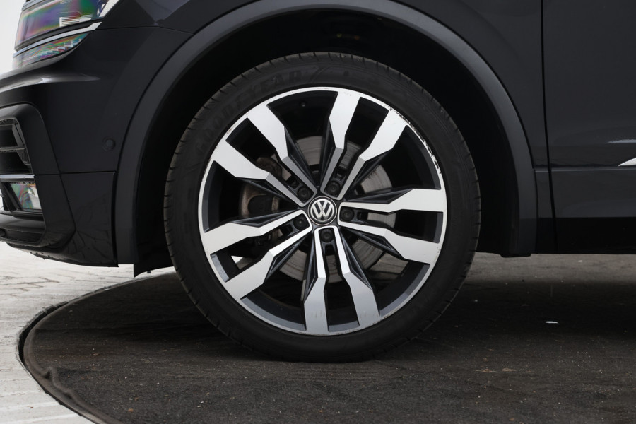 Volkswagen Tiguan 2.0 TSI 4Motion Highline Business R Panorama, Automaat, Trekhaak