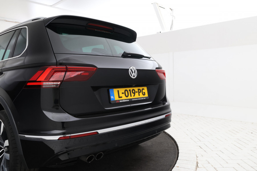 Volkswagen Tiguan 2.0 TSI 4Motion Highline Business R Panorama, Automaat, Trekhaak
