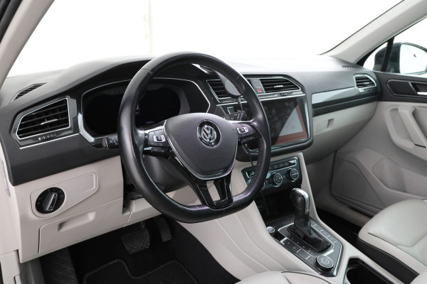 Volkswagen Tiguan 2.0 TSI 4Motion Highline Business R Panorama, Automaat, Trekhaak