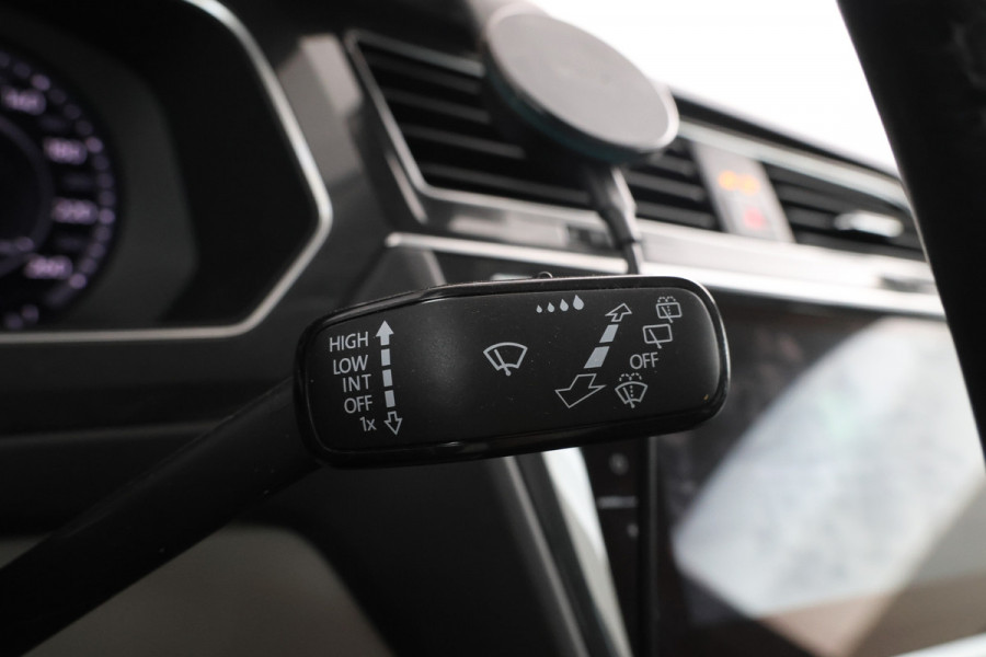 Volkswagen Tiguan 2.0 TSI 4Motion Highline Business R Panorama, Automaat, Trekhaak