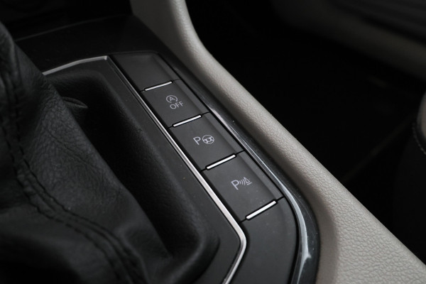 Volkswagen Tiguan 2.0 TSI 4Motion Highline Business R Panorama, Automaat, Trekhaak