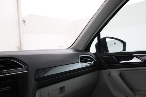 Volkswagen Tiguan 2.0 TSI 4Motion Highline Business R Panorama, Automaat, Trekhaak