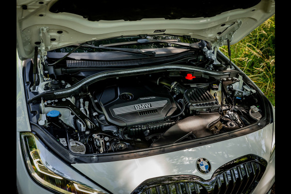 BMW 1-serie 118i High Executive M-sport |Panoramadak|Dealeronderhouden