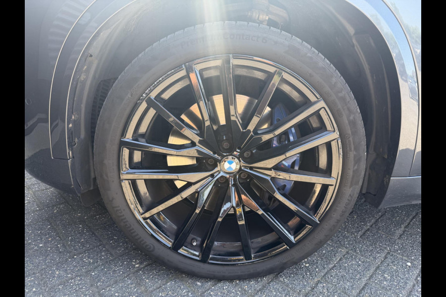 BMW X5 M50i High Executive | M-Sport | Panoramadak | 360* Camera | Skylounge | Laser | Elektrische Trekhaak |