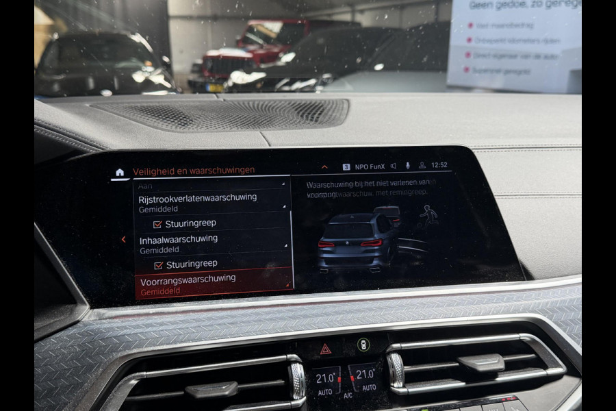 BMW X5 M50i High Executive | M-Sport | Panoramadak | 360* Camera | Skylounge | Laser | Elektrische Trekhaak |