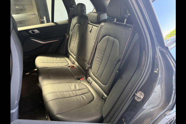 BMW X5 M50i High Executive | M-Sport | Panoramadak | 360* Camera | Skylounge | Laser | Elektrische Trekhaak |