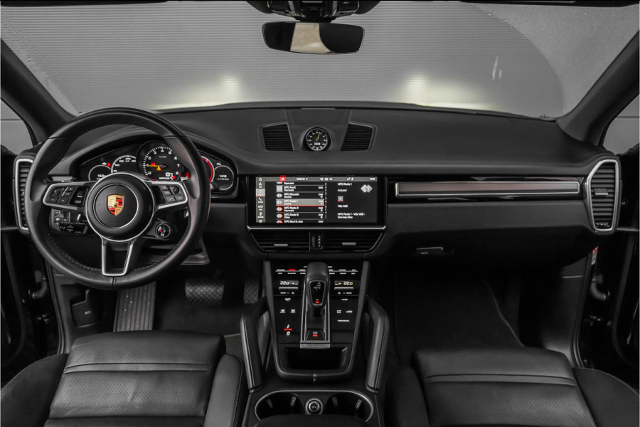 Porsche Cayenne 3.0 E-Hybrid Pano Camera 360° Sport Chrono Luchtvering