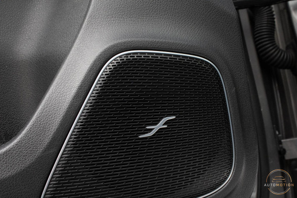 Mercedes-Benz A-Klasse 180 Edition AMG Line Pano Camera Burmester Stoelverwarming LED