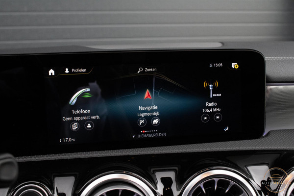 Mercedes-Benz A-Klasse 180 Edition AMG Line Pano Camera Burmester Stoelverwarming LED
