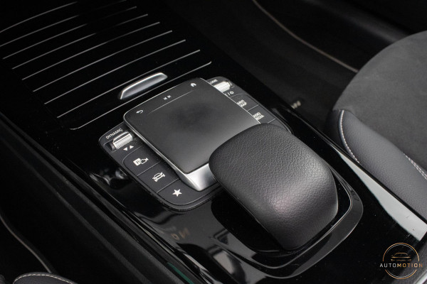 Mercedes-Benz A-Klasse 180 Edition AMG Line Pano Camera Burmester Stoelverwarming LED