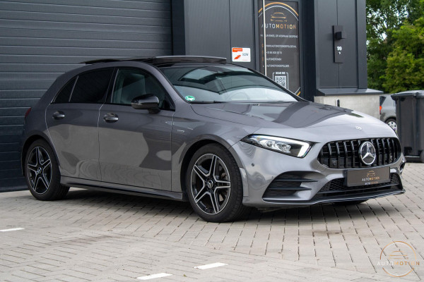 Mercedes-Benz A-Klasse 180 Edition AMG Line Pano Camera Burmester Stoelverwarming LED