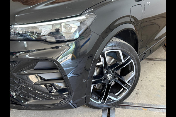 Volkswagen Tiguan 1.5 eHybrid R-Line Edition | Verlengde fabrieks garantie tot 2030 | 272 PK | Leder| Pano | Trekhaak | ErgoActive