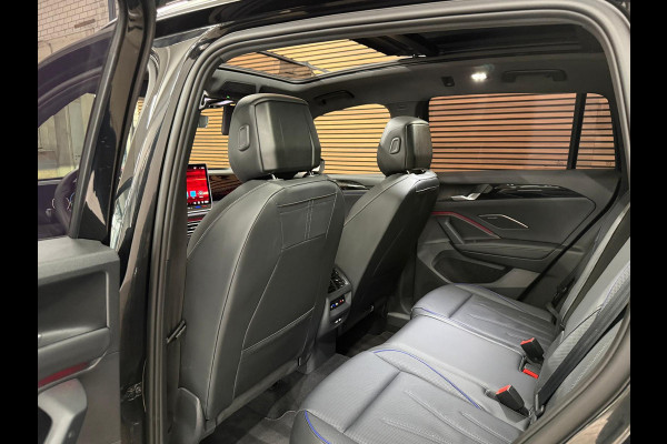 Volkswagen Tiguan 1.5 eHybrid R-Line Edition | Verlengde fabrieks garantie tot 2030 | 272 PK | Leder| Pano | Trekhaak | ErgoActive