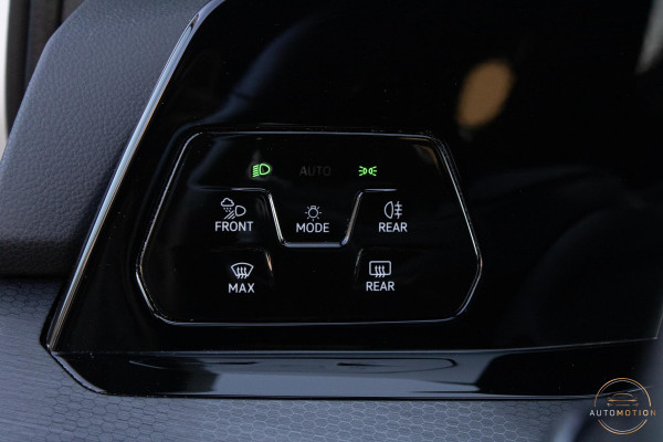 Volkswagen Golf 1.4 eHybrid GTE PANO IQ LIGHTS CAMERA HUD PARKEERASSISTENT STOELVERWARMING