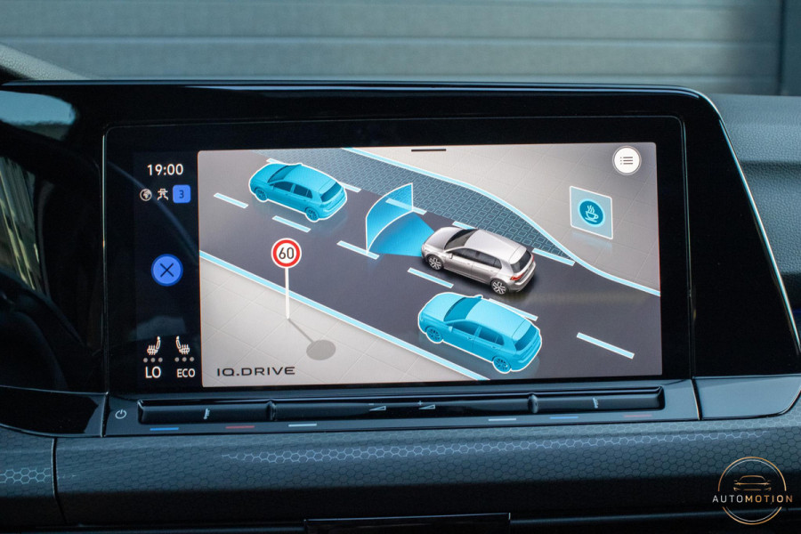 Volkswagen Golf 1.4 eHybrid GTE PANO IQ LIGHTS CAMERA HUD PARKEERASSISTENT STOELVERWARMING