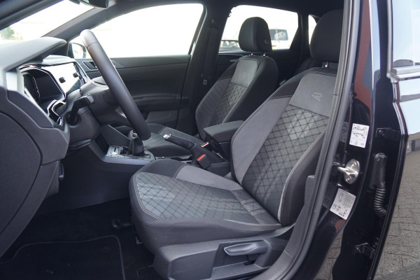 Volkswagen Polo 1.0 TSI R-Line Business + IQ LIGHT / KEYLESS / PANO / CAMERA