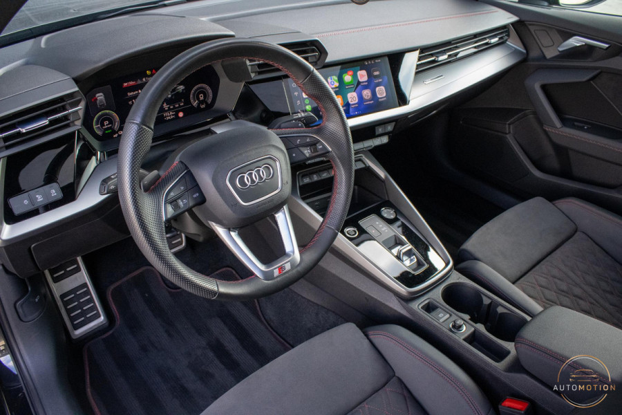 Audi A3 Sportback 40 TFSIe S line RS Bekleding MATRIX PANO MAXTON  ACC