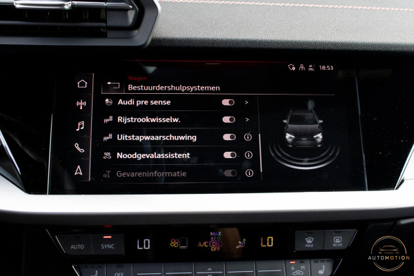 Audi A3 Sportback 40 TFSIe S line RS Bekleding MATRIX PANO MAXTON  ACC