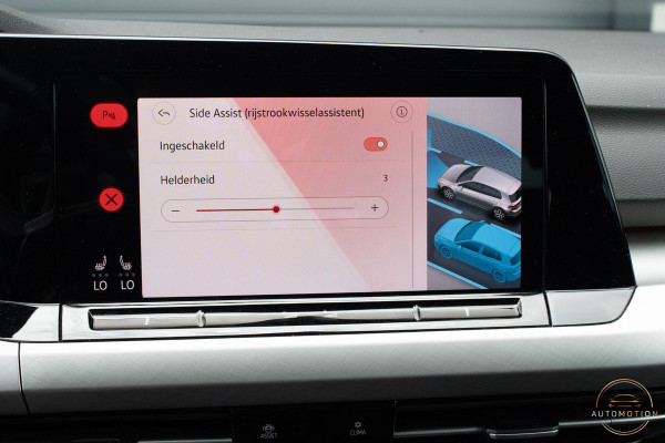 Volkswagen Golf 1.0 eTSI Life Harman Kardon Stoelverwarming ACC Sfeerverlichting