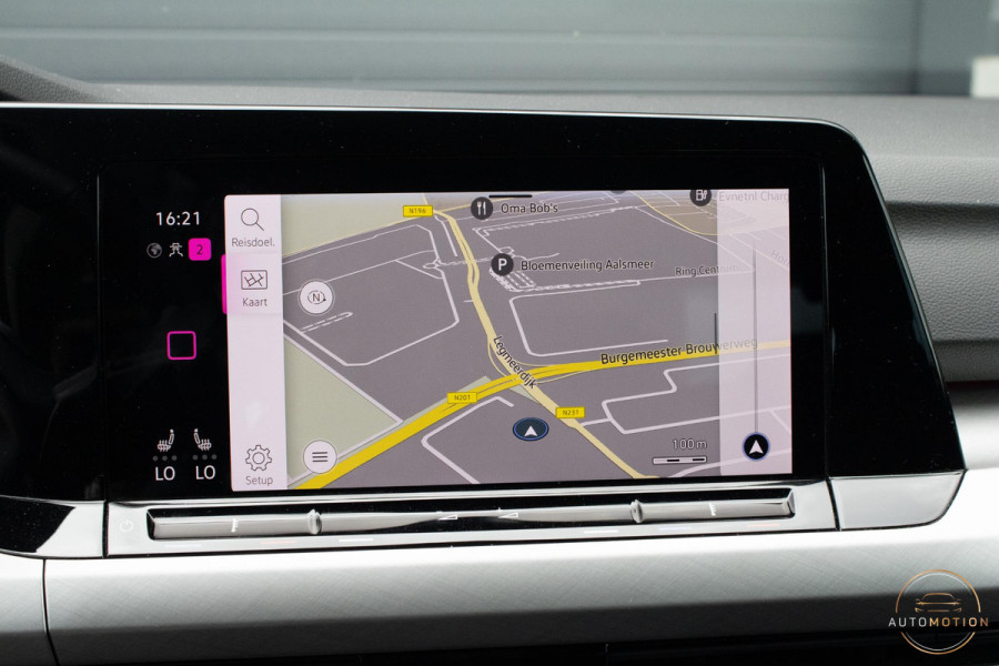 Volkswagen Golf 1.0 eTSI Life Harman Kardon Stoelverwarming ACC Sfeerverlichting