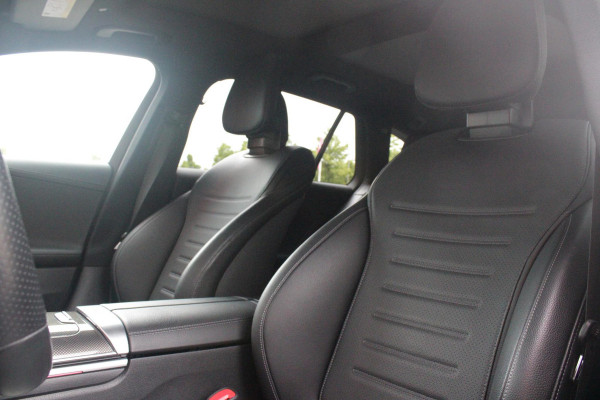 Mercedes-Benz C-Klasse Estate 200 218PK Launch Edition AMG Line | PANORAMISCH SCHUIF/KANTELDAK | LASER KOPLAMPEN | SFEERVERLICHTING | ELEKTRISCH VERSTELBARE VOORSTOELEN MET GEHEUGEN OP BEIDE STOELEN | STOELVERWARMING | ELEKTRISCHE STUURVERSTELLING MET GEHEUGEN | 19'' MULTISPAAKS LICHTMETALEN VELGEN | VERKEERSLICHTEN WEERGAVE | 360° CAMERA | DRAADLOOS APPLECARPLAY/ANDROID AUTO | DRAADLOZE TELEFOONLADER | WIDE SCREEN SCHERM | NIGHT PAKKET | DODEHOEK DETECTIE | EXTRA GETINTE ACHTERSTE RUITEN | PREMIUM AUDIO SYSTEM | ELEKTRISCH BEDIENBARE ACHTERKLEP | KEYLESS ENTRY |