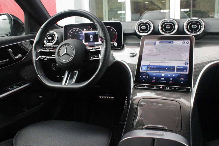 Mercedes-Benz C-Klasse Estate 200 218PK Launch Edition AMG Line | PANORAMISCH SCHUIF/KANTELDAK | LASER KOPLAMPEN | SFEERVERLICHTING | ELEKTRISCH VERSTELBARE VOORSTOELEN MET GEHEUGEN OP BEIDE STOELEN | STOELVERWARMING | ELEKTRISCHE STUURVERSTELLING MET GEHEUGEN | 19'' MULTISPAAKS LICHTMETALEN VELGEN | VERKEERSLICHTEN WEERGAVE | 360° CAMERA | DRAADLOOS APPLECARPLAY/ANDROID AUTO | DRAADLOZE TELEFOONLADER | WIDE SCREEN SCHERM | NIGHT PAKKET | DODEHOEK DETECTIE | EXTRA GETINTE ACHTERSTE RUITEN | PREMIUM AUDIO SYSTEM | ELEKTRISCH BEDIENBARE ACHTERKLEP | KEYLESS ENTRY |