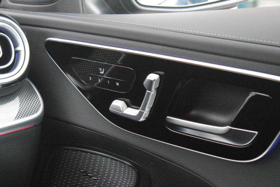 Mercedes-Benz C-Klasse Estate 200 218PK Launch Edition AMG Line | PANORAMISCH SCHUIF/KANTELDAK | LASER KOPLAMPEN | SFEERVERLICHTING | ELEKTRISCH VERSTELBARE VOORSTOELEN MET GEHEUGEN OP BEIDE STOELEN | STOELVERWARMING | ELEKTRISCHE STUURVERSTELLING MET GEHEUGEN | 19'' MULTISPAAKS LICHTMETALEN VELGEN | VERKEERSLICHTEN WEERGAVE | 360° CAMERA | DRAADLOOS APPLECARPLAY/ANDROID AUTO | DRAADLOZE TELEFOONLADER | WIDE SCREEN SCHERM | NIGHT PAKKET | DODEHOEK DETECTIE | EXTRA GETINTE ACHTERSTE RUITEN | PREMIUM AUDIO SYSTEM | ELEKTRISCH BEDIENBARE ACHTERKLEP | KEYLESS ENTRY |