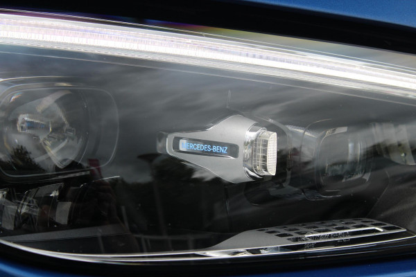 Mercedes-Benz C-Klasse Estate 200 218PK Launch Edition AMG Line | PANORAMISCH SCHUIF/KANTELDAK | LASER KOPLAMPEN | SFEERVERLICHTING | ELEKTRISCH VERSTELBARE VOORSTOELEN MET GEHEUGEN OP BEIDE STOELEN | STOELVERWARMING | ELEKTRISCHE STUURVERSTELLING MET GEHEUGEN | 19'' MULTISPAAKS LICHTMETALEN VELGEN | VERKEERSLICHTEN WEERGAVE | 360° CAMERA | DRAADLOOS APPLECARPLAY/ANDROID AUTO | DRAADLOZE TELEFOONLADER | WIDE SCREEN SCHERM | NIGHT PAKKET | DODEHOEK DETECTIE | EXTRA GETINTE ACHTERSTE RUITEN | PREMIUM AUDIO SYSTEM | ELEKTRISCH BEDIENBARE ACHTERKLEP | KEYLESS ENTRY |