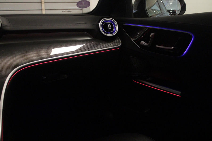 Mercedes-Benz C-Klasse Estate 200 218PK Launch Edition AMG Line | PANORAMISCH SCHUIF/KANTELDAK | LASER KOPLAMPEN | SFEERVERLICHTING | ELEKTRISCH VERSTELBARE VOORSTOELEN MET GEHEUGEN OP BEIDE STOELEN | STOELVERWARMING | ELEKTRISCHE STUURVERSTELLING MET GEHEUGEN | 19'' MULTISPAAKS LICHTMETALEN VELGEN | VERKEERSLICHTEN WEERGAVE | 360° CAMERA | DRAADLOOS APPLECARPLAY/ANDROID AUTO | DRAADLOZE TELEFOONLADER | WIDE SCREEN SCHERM | NIGHT PAKKET | DODEHOEK DETECTIE | EXTRA GETINTE ACHTERSTE RUITEN | PREMIUM AUDIO SYSTEM | ELEKTRISCH BEDIENBARE ACHTERKLEP | KEYLESS ENTRY |