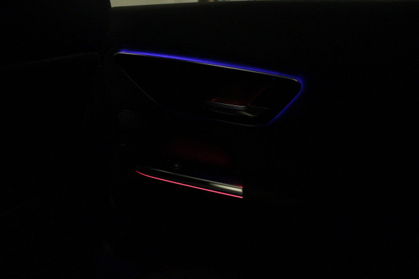 Mercedes-Benz C-Klasse Estate 200 218PK Launch Edition AMG Line | PANORAMISCH SCHUIF/KANTELDAK | LASER KOPLAMPEN | SFEERVERLICHTING | ELEKTRISCH VERSTELBARE VOORSTOELEN MET GEHEUGEN OP BEIDE STOELEN | STOELVERWARMING | ELEKTRISCHE STUURVERSTELLING MET GEHEUGEN | 19'' MULTISPAAKS LICHTMETALEN VELGEN | VERKEERSLICHTEN WEERGAVE | 360° CAMERA | DRAADLOOS APPLECARPLAY/ANDROID AUTO | DRAADLOZE TELEFOONLADER | WIDE SCREEN SCHERM | NIGHT PAKKET | DODEHOEK DETECTIE | EXTRA GETINTE ACHTERSTE RUITEN | PREMIUM AUDIO SYSTEM | ELEKTRISCH BEDIENBARE ACHTERKLEP | KEYLESS ENTRY |