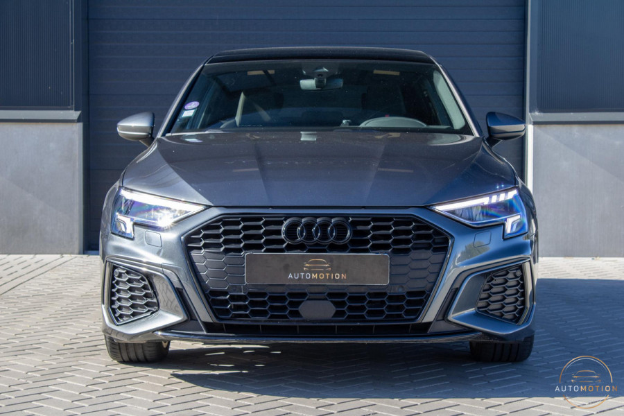 Audi A3 Sportback 35 TFSI S Line PANO LEDER CAMERA KEYLESS ACC