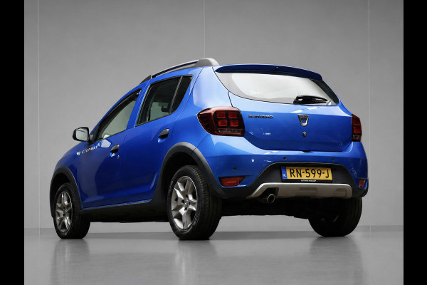 Dacia Sandero 0.9 TCe Bi-Fuel SL Stepway Sport (NAVI,PDC,AIRCO,CRUISE,BLUETOOTH,ELEKTRISCH PAKKET,SPORTSTOELEN,LM VELGEN)
