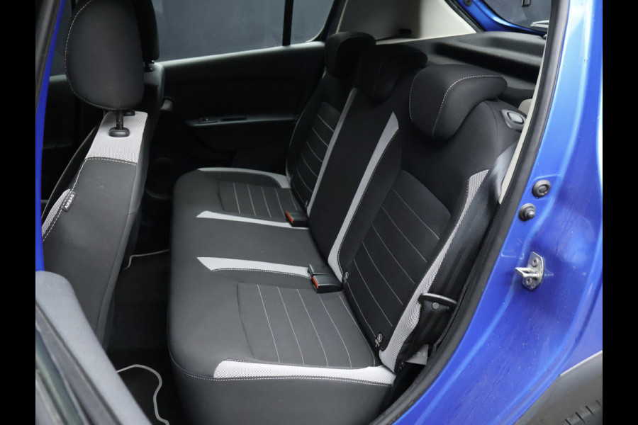 Dacia Sandero 0.9 TCe Bi-Fuel SL Stepway Sport (NAVI,PDC,AIRCO,CRUISE,BLUETOOTH,ELEKTRISCH PAKKET,SPORTSTOELEN,LM VELGEN)