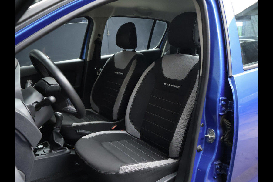 Dacia Sandero 0.9 TCe Bi-Fuel SL Stepway Sport (NAVI,PDC,AIRCO,CRUISE,BLUETOOTH,ELEKTRISCH PAKKET,SPORTSTOELEN,LM VELGEN)