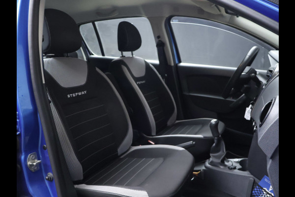Dacia Sandero 0.9 TCe Bi-Fuel SL Stepway Sport (NAVI,PDC,AIRCO,CRUISE,BLUETOOTH,ELEKTRISCH PAKKET,SPORTSTOELEN,LM VELGEN)