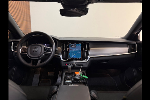 Volvo V90 2.0 T6 Plug-in hybrid AWD Ultimate Dark | FaceLift | Luchtvering | Xenium Pakket | Licht Pakket | HUD | 360cam |