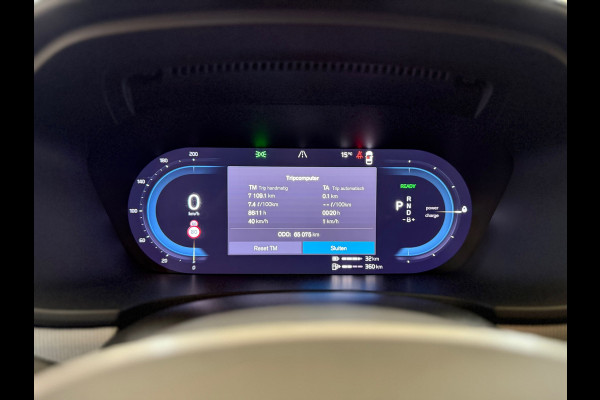 Volvo V90 2.0 T6 Plug-in hybrid AWD Ultimate Dark | FaceLift | Luchtvering | Xenium Pakket | Licht Pakket | HUD | 360cam |