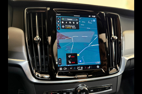 Volvo V90 2.0 T6 Plug-in hybrid AWD Ultimate Dark | FaceLift | Luchtvering | Xenium Pakket | Licht Pakket | HUD | 360cam |