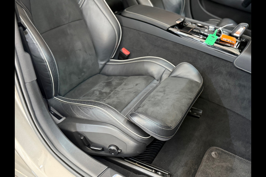 Volvo V90 2.0 T6 Plug-in hybrid AWD Ultimate Dark | FaceLift | Luchtvering | Xenium Pakket | Licht Pakket | HUD | 360cam |