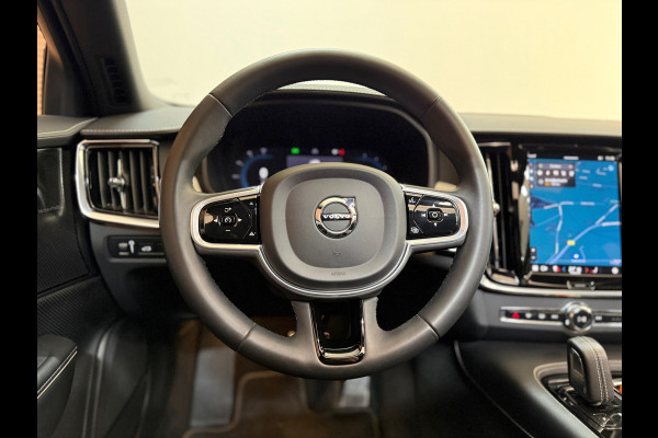 Volvo V90 2.0 T6 Plug-in hybrid AWD Ultimate Dark | FaceLift | Luchtvering | Xenium Pakket | Licht Pakket | HUD | 360cam |