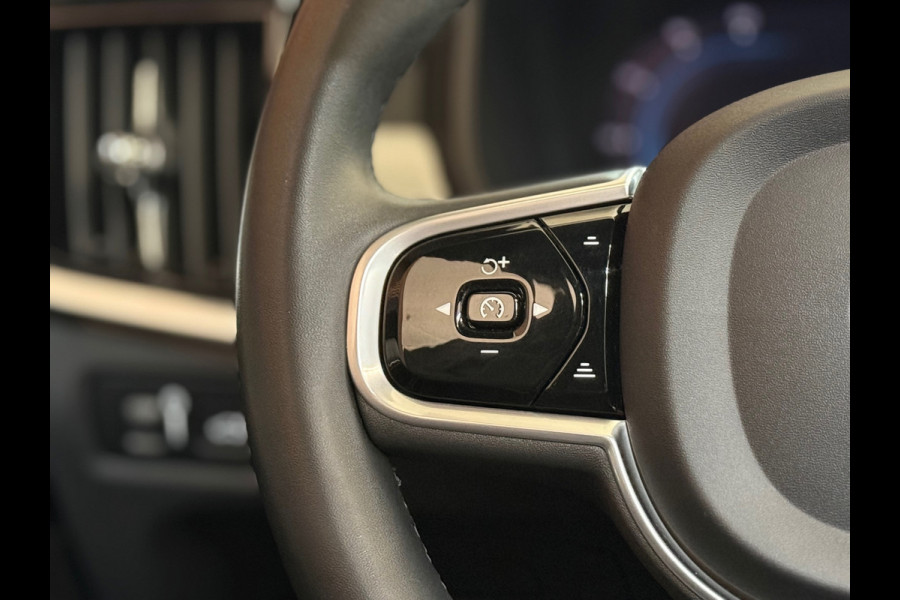 Volvo V90 2.0 T6 Plug-in hybrid AWD Ultimate Dark | FaceLift | Luchtvering | Xenium Pakket | Licht Pakket | HUD | 360cam |