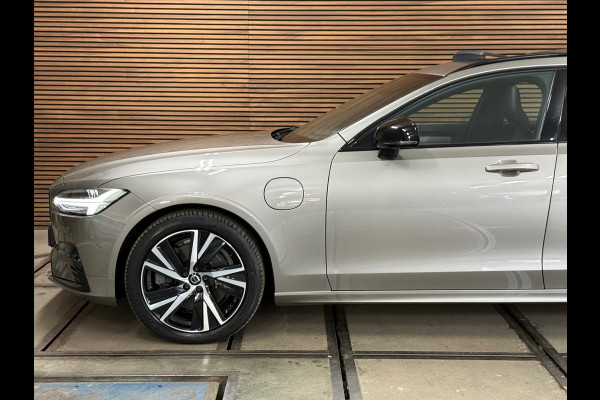 Volvo V90 2.0 T6 Plug-in hybrid AWD Ultimate Dark | FaceLift | Luchtvering | Xenium Pakket | Licht Pakket | HUD | 360cam |