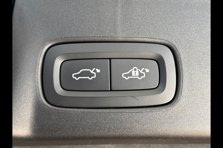 Volvo V90 2.0 T6 Plug-in hybrid AWD Ultimate Dark | FaceLift | Luchtvering | Xenium Pakket | Licht Pakket | HUD | 360cam |